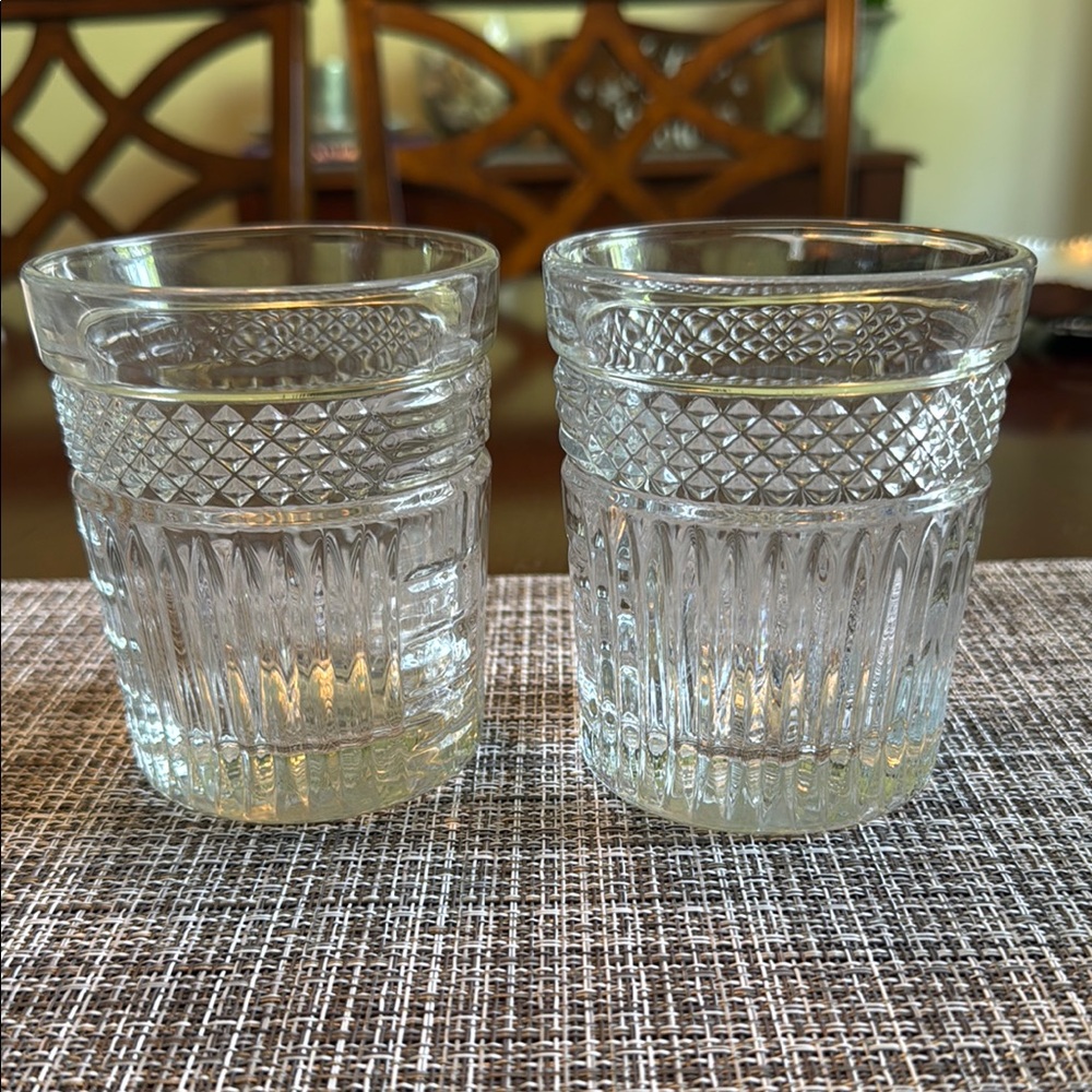 Clear Geometric Glass Tumblers Set for Dining